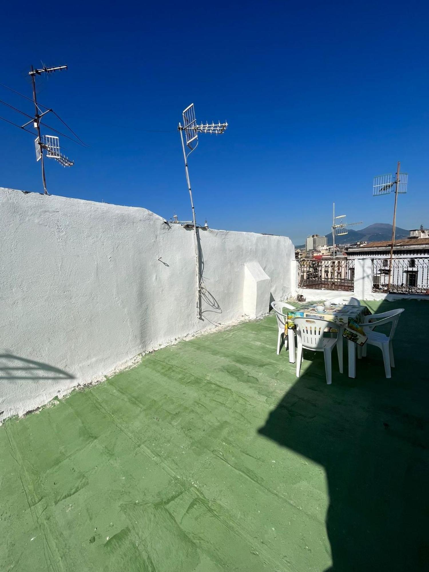 Casa La Terrazza Dei Tribunali Nápoles Exterior foto